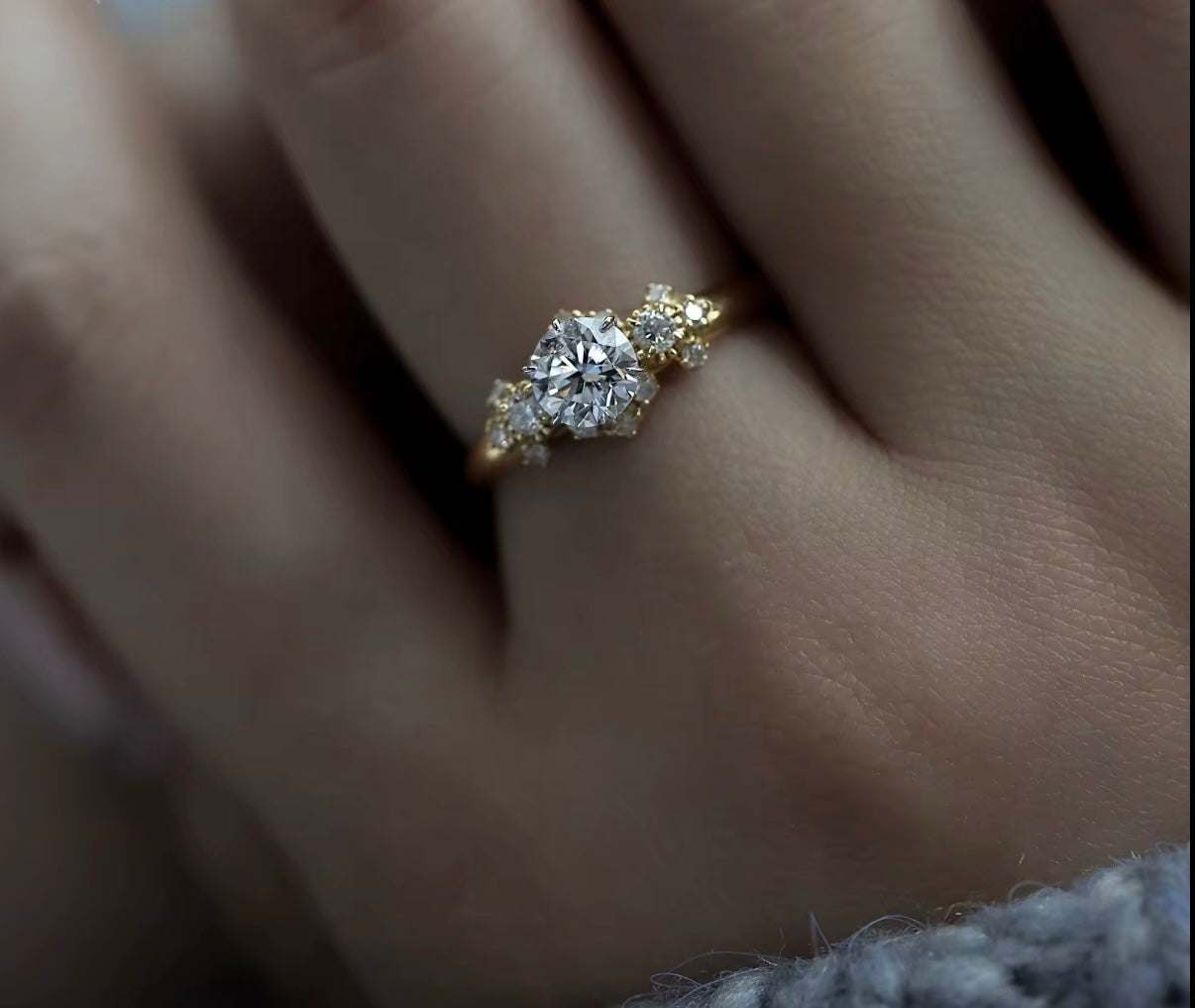 The “Affetto” 0.7CT 18k