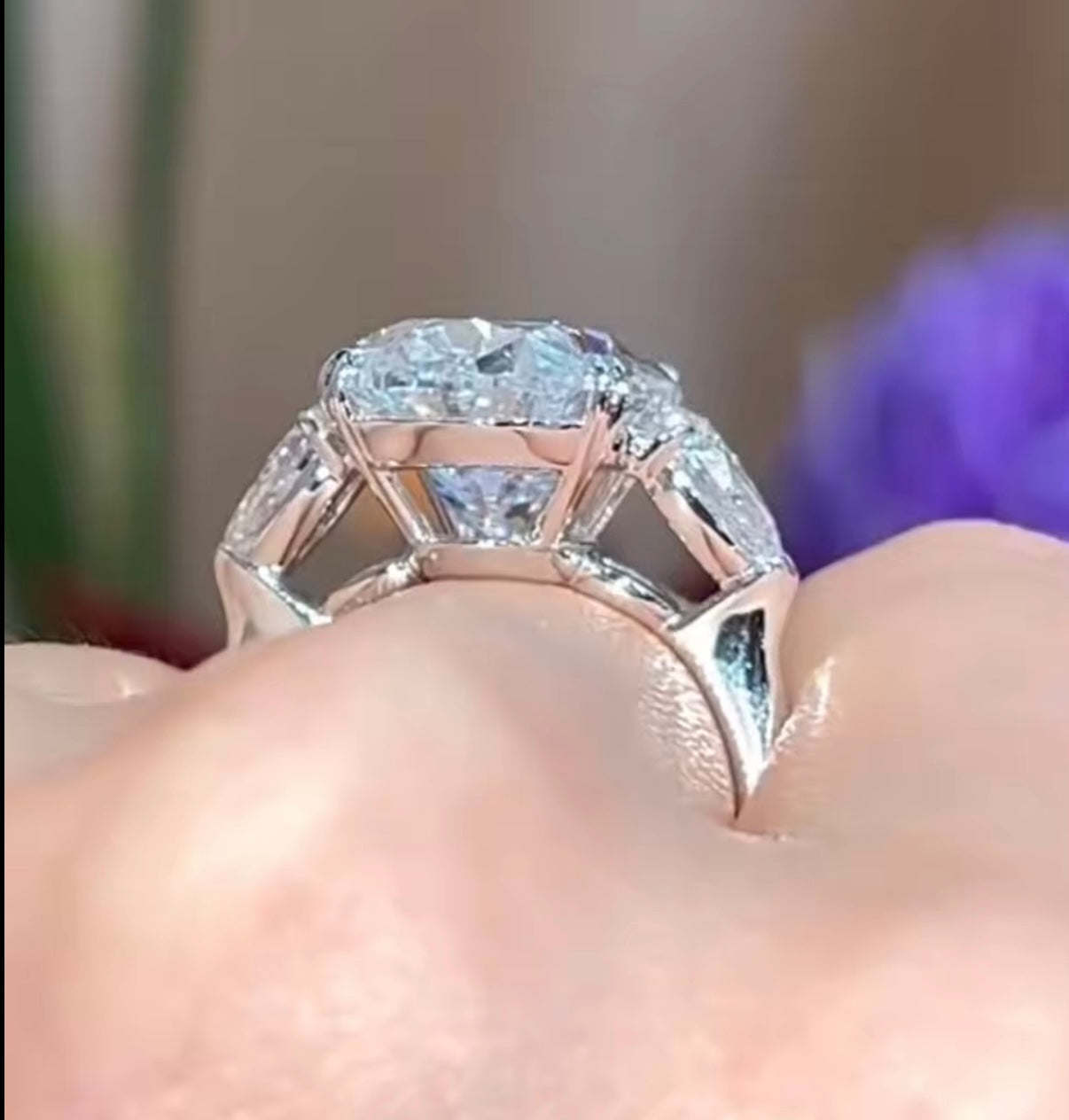 The “Tesoro Mio” 5.0CT 14k