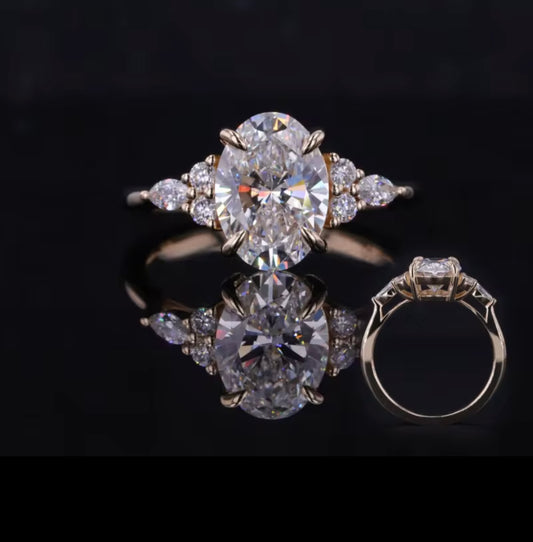 The “Ovale Amor” 2.08CT 14k gold ring