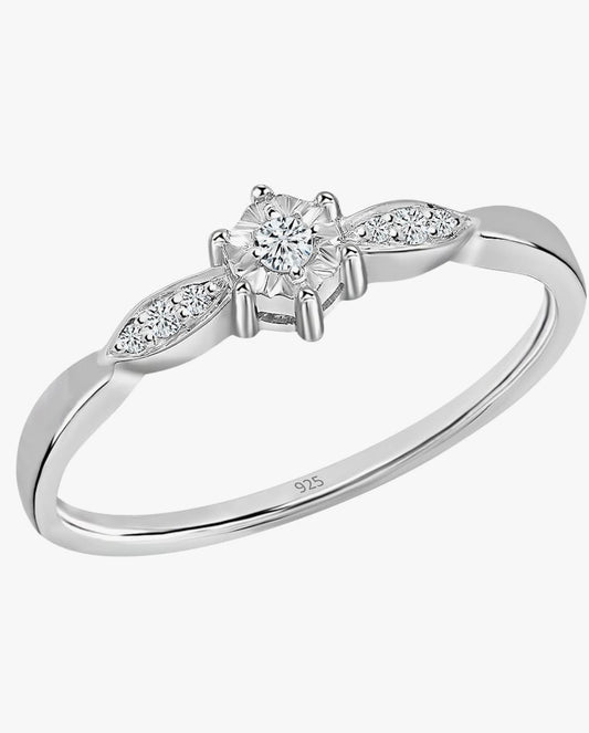 The “Abbagliare” 0.05CT 925